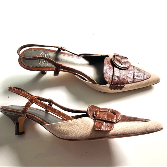 Joan & David Shoes - 8 Joan & David Linen & Croc Slingback Pointy Toes